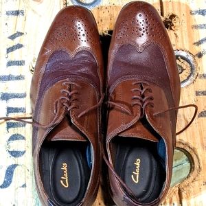 Clark's size 7 brown dress shoes